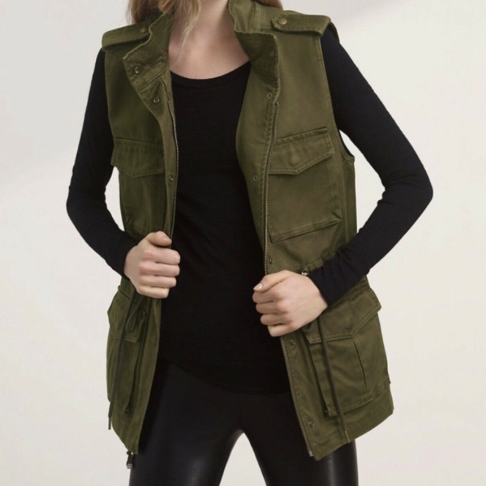 Aritzia Talula Yerwood Utility Vest - Picture 3 of 16